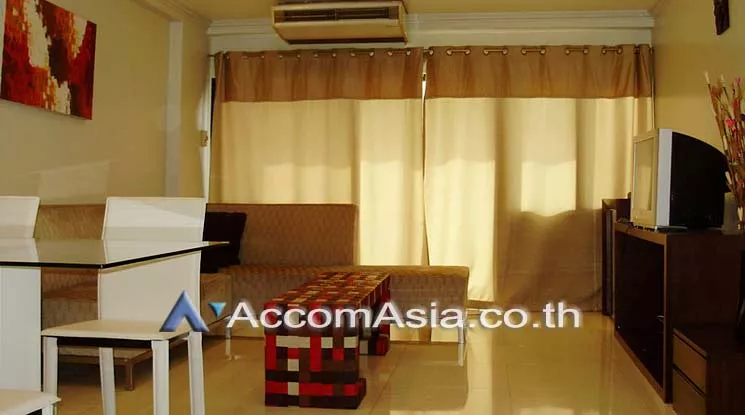Saranjai mansion Condominium  1 Bedroom for Sale & Rent BTS Nana in Sukhumvit Bangkok