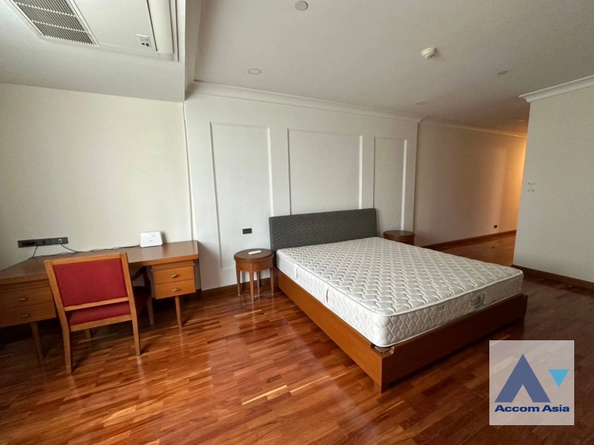 11  2 br Apartment For Rent in Sukhumvit ,Bangkok BTS Nana at Fully Furnished Apartment, Only 2 mins walk to BTS 13001950