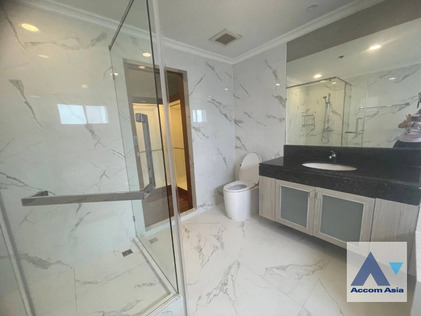 16  2 br Apartment For Rent in Sukhumvit ,Bangkok BTS Nana at Fully Furnished Apartment, Only 2 mins walk to BTS 13001950