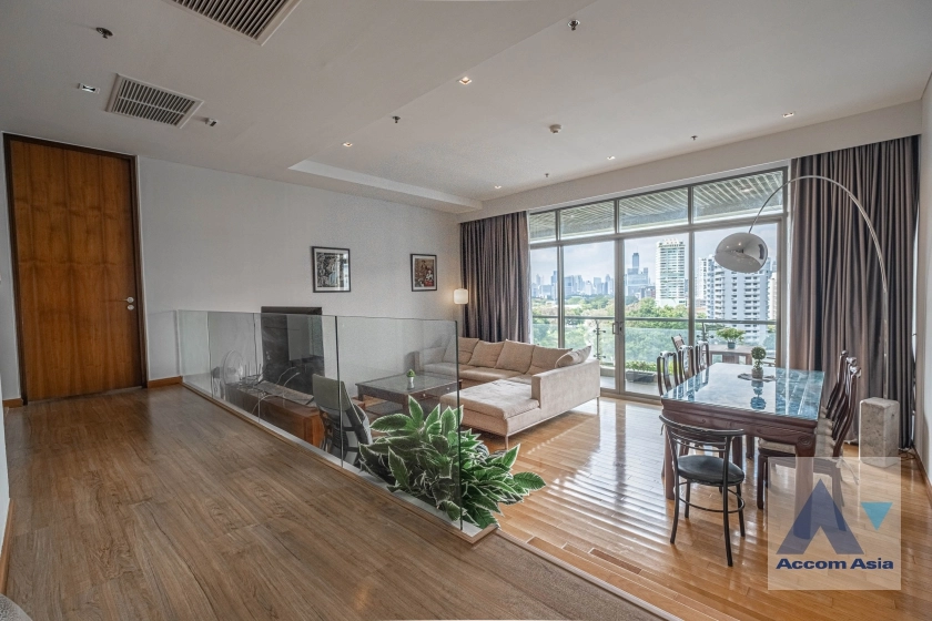 Split-type Air, Fully Furnished, Lake View, Garden View, Big Balcony, Pet friendly |  2 Bedrooms  Condominium For Rent & Sale in Sukhumvit, Bangkok  near BTS Asok - MRT Sukhumvit (20909)