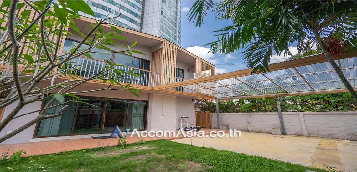  2  3 br House For Rent in sukhumvit ,Bangkok BTS Asok - MRT Sukhumvit 13001960