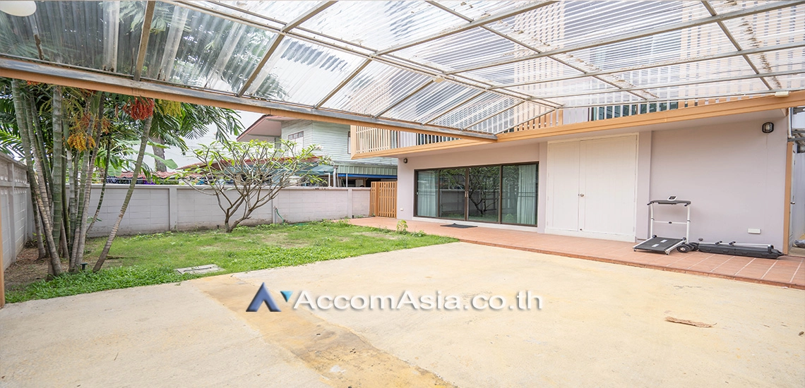 unitHome Office, Pet friendly |  3 Bedrooms  House For Rent & Sale in Sukhumvit, Bangkok  near BTS Asok - MRT Sukhumvit (13001960)