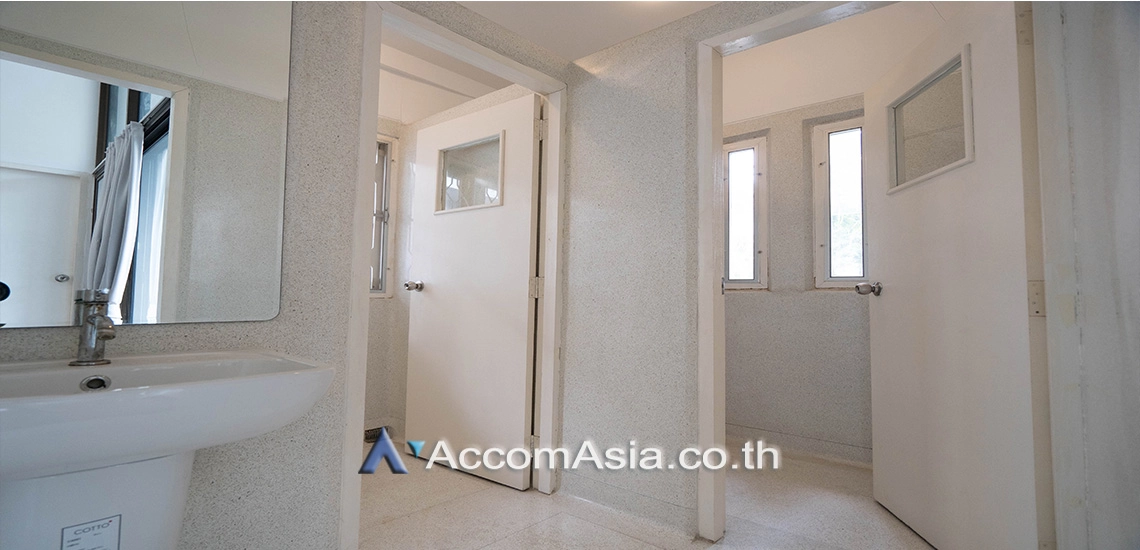 16  3 br House for rent and sale in Sukhumvit ,Bangkok BTS Asok - MRT Sukhumvit 13001960