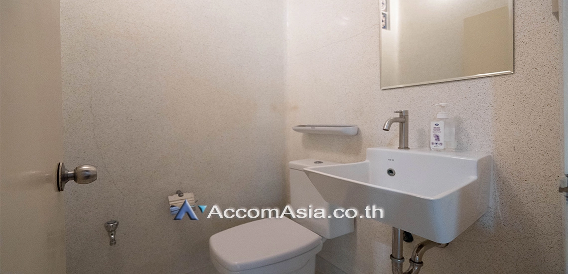 17  3 br House for rent and sale in Sukhumvit ,Bangkok BTS Asok - MRT Sukhumvit 13001960