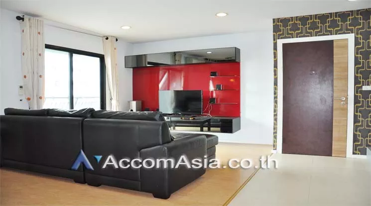  2 Bedrooms  Condominium For Rent & Sale in Ploenchit, Bangkok  near BTS Ploenchit (13001962)