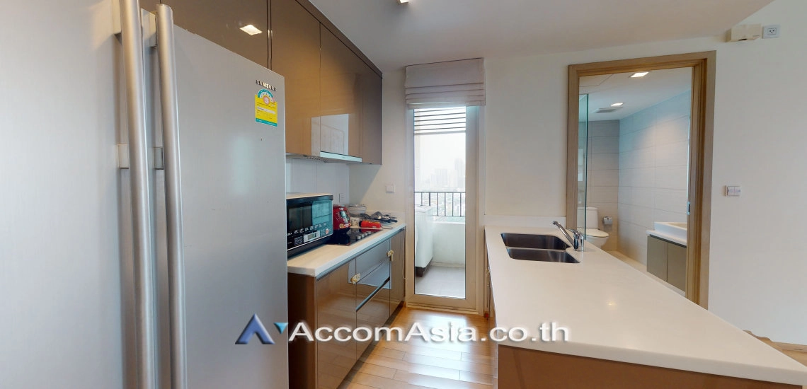 unit 2 Bedrooms  Condominium For Rent in Sukhumvit, Bangkok  near BTS Thong Lo (13001975)