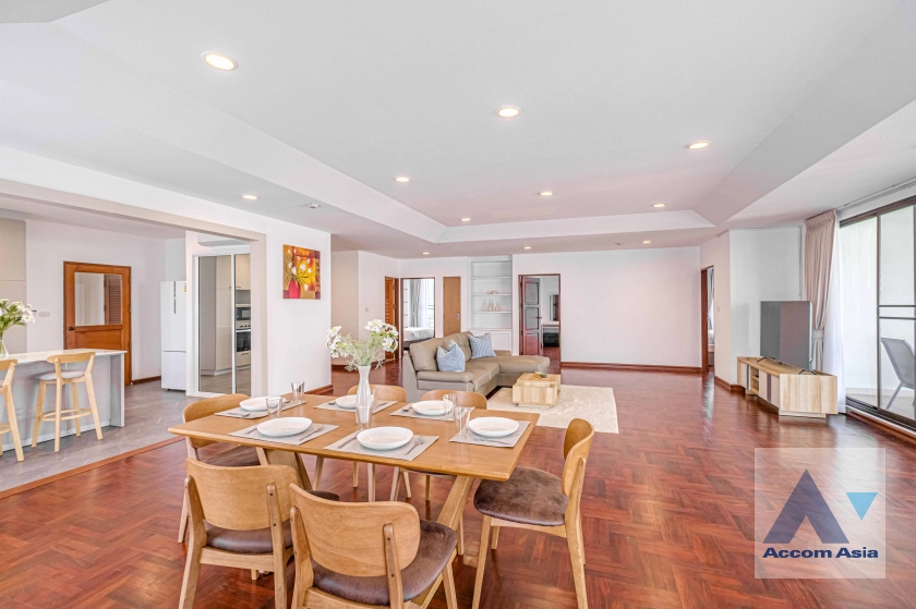 Penthouse, Pet friendly |  Greenery Space In Bangkok Apartment  3 Bedroom for Sale & Rent BTS Thong Lo in Sukhumvit Bangkok