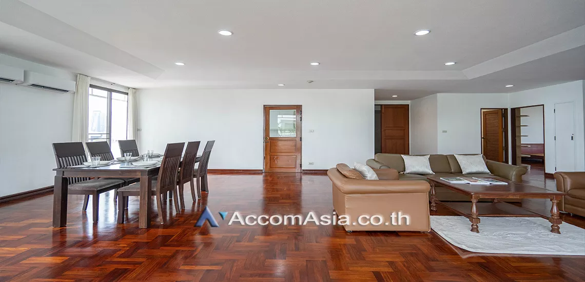 Penthouse |  Greenery Space In Bangkok Apartment  3 Bedroom for Rent BTS Thong Lo in Sukhumvit Bangkok