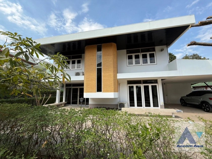 17  2 br House For Rent in Sathorn ,Bangkok BRT Thanon Chan 13002011