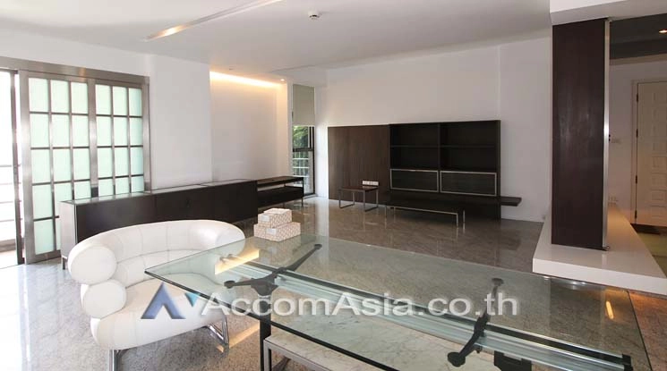 unit 3 Bedrooms  Condominium For Rent in Ploenchit, Bangkok  near BTS Ratchadamri (13002013)