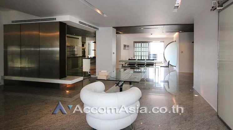 unit 3 Bedrooms  Condominium For Rent in Ploenchit, Bangkok  near BTS Ratchadamri (13002013)