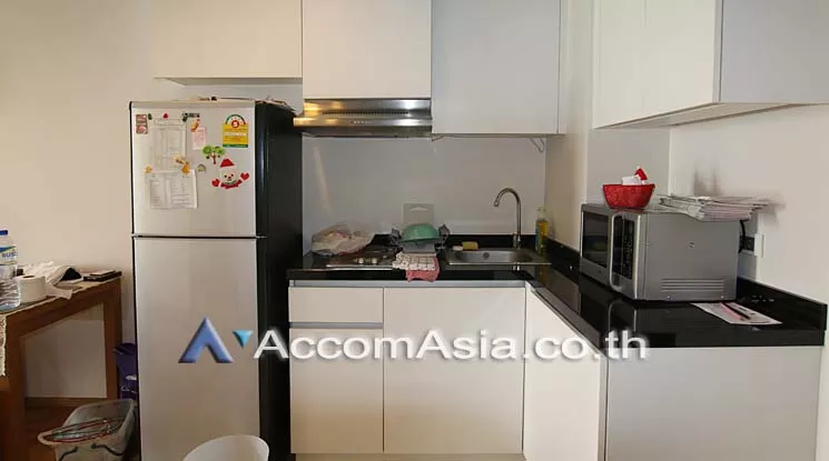  1 Bedroom  Condominium For Rent & Sale in Ploenchit, Bangkok  near BTS Ploenchit (13002015)