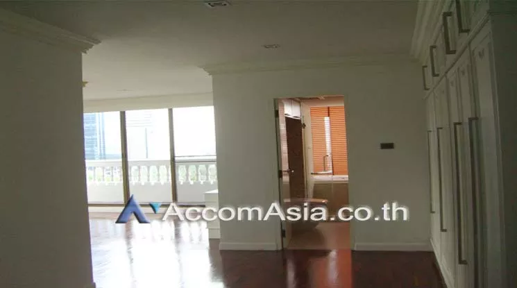 Big Balcony, Pet friendly |  4 Bedrooms  Apartment For Rent in Sukhumvit, Bangkok  near BTS Asok - MRT Sukhumvit (13002057)