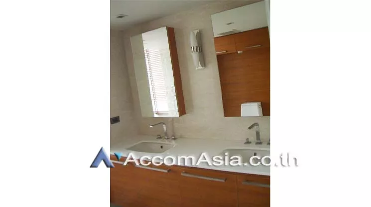5  4 br Apartment For Rent in Sukhumvit ,Bangkok BTS Asok - MRT Sukhumvit at Homely Atmosphere 13002057