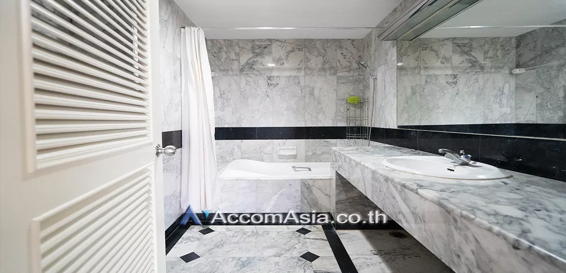 18  2 br Condominium For Rent in Ploenchit ,Bangkok BTS Chitlom at New House 13002062