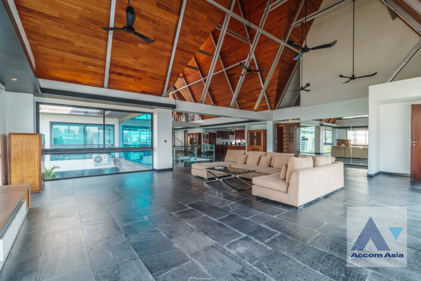 unitHuge Terrace, Double High Ceiling, Duplex Condo, Penthouse |  5 Bedrooms  Condominium For Rent in Sukhumvit, Bangkok  near BTS Phrom Phong (13002072)