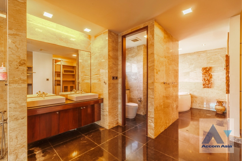 45  5 br Condominium For Rent in Sukhumvit ,Bangkok BTS Phrom Phong at Baan Saraan 13002072