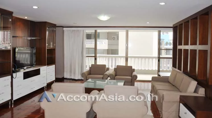  1  3 br Apartment For Rent in Sukhumvit ,Bangkok BTS Phrom Phong at Family Size Desirable 13002091