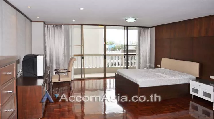 7  3 br Apartment For Rent in Sukhumvit ,Bangkok BTS Phrom Phong at Family Size Desirable 13002091