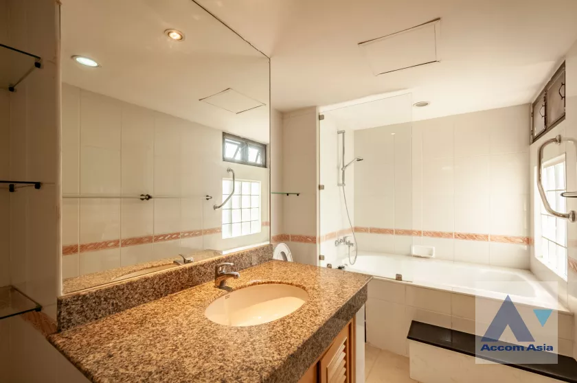 11  3 br Apartment For Rent in Sukhumvit ,Bangkok BTS Phrom Phong at Family Size Residence Starting at 280 Sqm 13002092