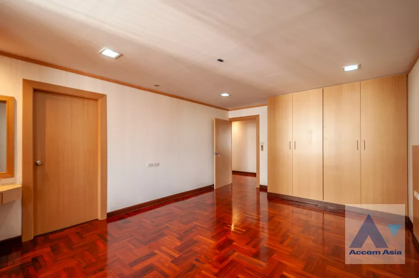 16  3 br Apartment For Rent in Sukhumvit ,Bangkok BTS Phrom Phong at Family Size Residence Starting at 280 Sqm 13002092