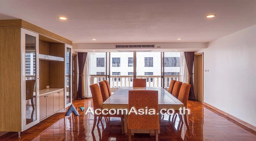  1  3 br Apartment For Rent in Sukhumvit ,Bangkok BTS Phrom Phong at Family Size Desirable 13002093