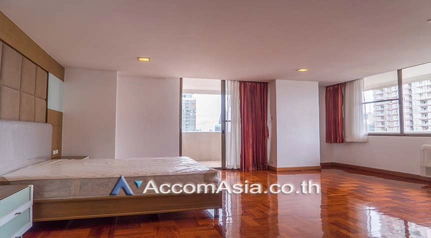 6  3 br Apartment For Rent in Sukhumvit ,Bangkok BTS Phrom Phong at Family Size Desirable 13002093