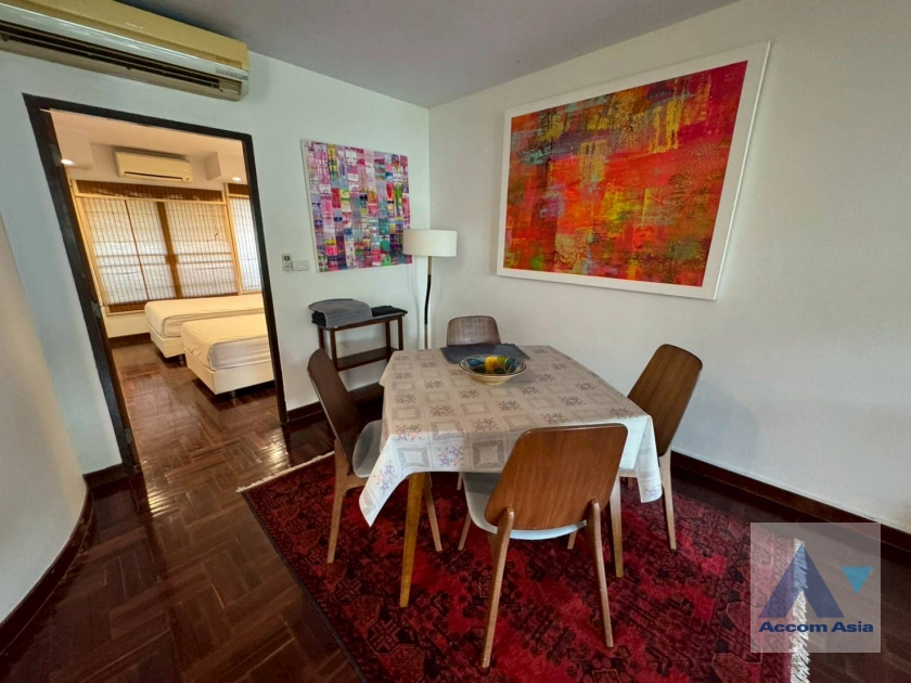 6  5 br Townhouse for rent and sale in Sathorn ,Bangkok BTS Sala Daeng - MRT Lumphini at A serene townhouse nestled in the city center  13002097