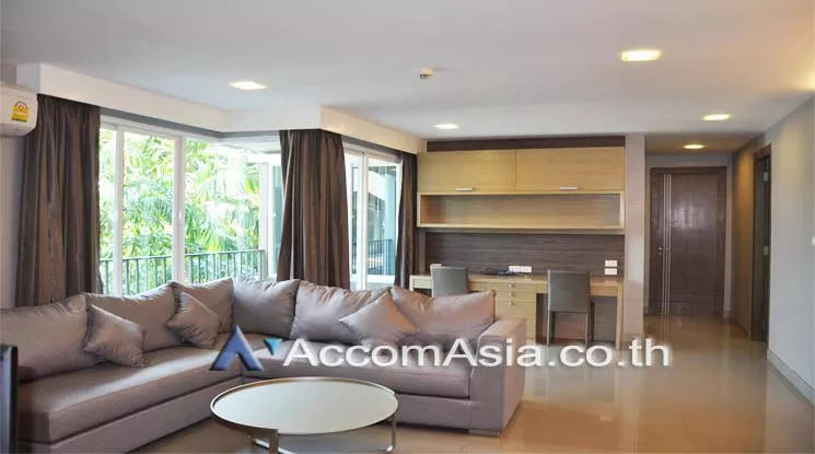  2 Bedrooms  Apartment For Rent in Sukhumvit, Bangkok  near BTS Ekkamai (13002103)
