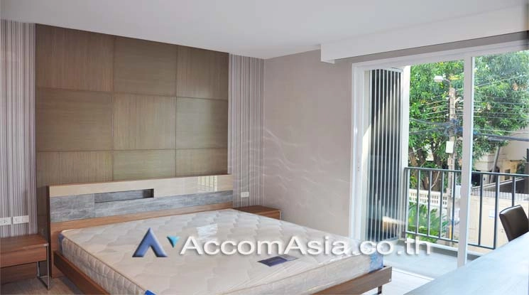 7  2 br Apartment for rent and sale in Sukhumvit ,Bangkok BTS Ekkamai at Private Low-rise Apartment with Only 2-3 unit-per-floor 13002103