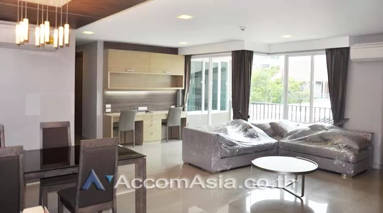 Pet friendly |  Modern Interiors Apartment  2 Bedroom for Rent BTS Ekkamai in Sukhumvit Bangkok