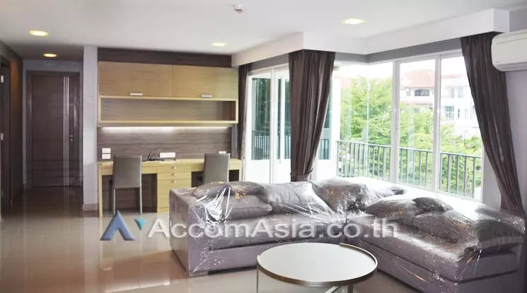  2 Bedrooms  Apartment For Rent in Sukhumvit, Bangkok  near BTS Ekkamai (13002108)