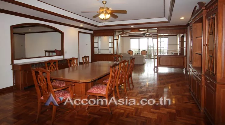 unitBig Balcony, Pet friendly |  4 Bedrooms  Apartment For Rent in Sukhumvit, Bangkok  near BTS Thong Lo (13002116)