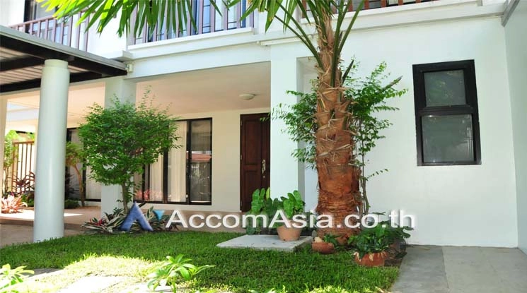 16  3 br House For Rent in Sukhumvit ,Bangkok BTS Ekkamai 13002120