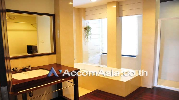 7  3 br House For Rent in Sukhumvit ,Bangkok BTS Ekkamai 13002120