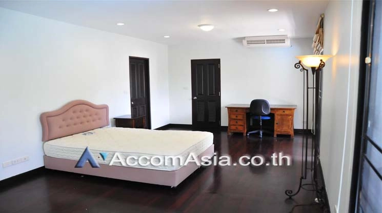 10  3 br House For Rent in Sukhumvit ,Bangkok BTS Ekkamai 13002120