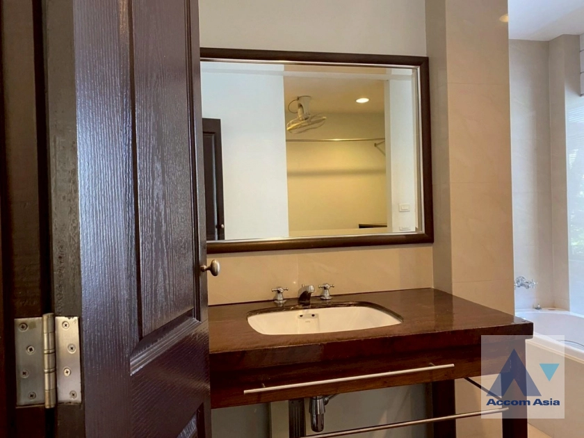 25  3 br House for rent and sale in Sukhumvit ,Bangkok BTS Ekkamai 13002120