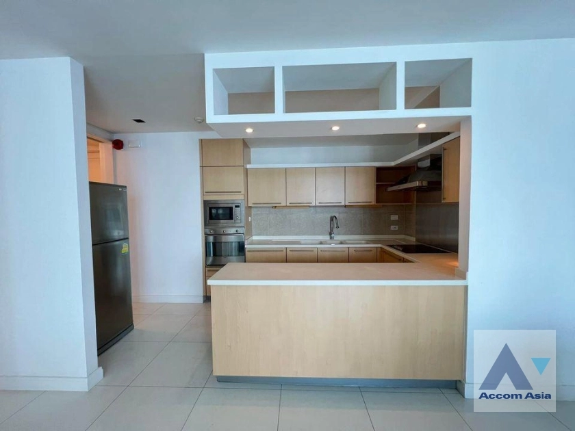 unit 3 Bedrooms  Condominium For Rent & Sale in Ploenchit, Bangkok  near BTS Ploenchit (13002125)