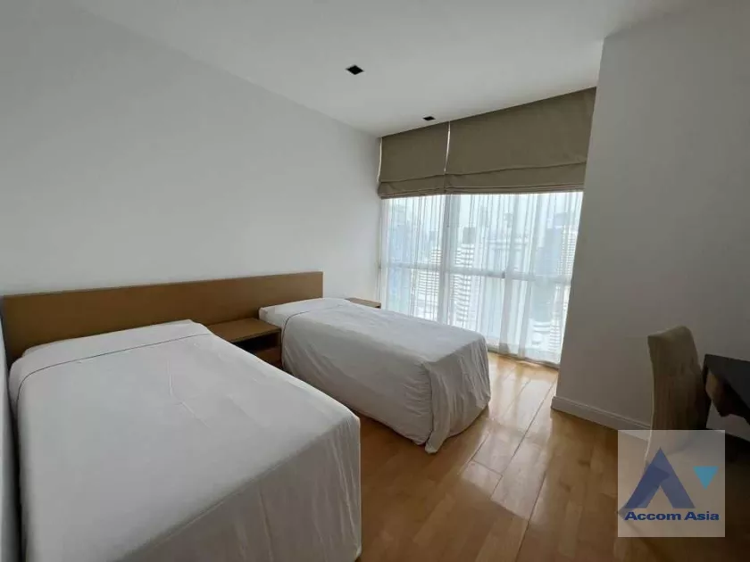10  3 br Condominium For Rent in Ploenchit ,Bangkok BTS Ploenchit at Athenee Residence 13002125