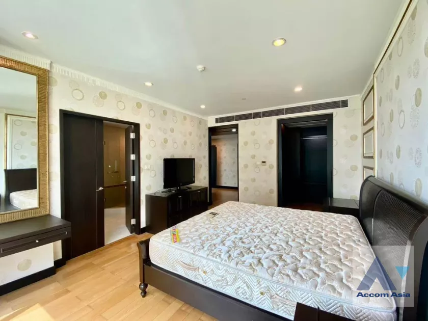 18  4 br Condominium For Rent in Ploenchit ,Bangkok BTS Chitlom at The Park Chidlom 13002127