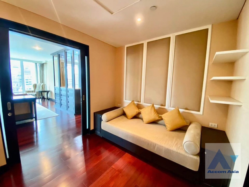 19  4 br Condominium For Rent in Ploenchit ,Bangkok BTS Chitlom at The Park Chidlom 13002127