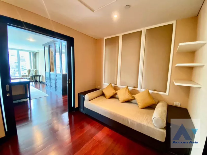 19  4 br Condominium For Rent in Ploenchit ,Bangkok BTS Chitlom at The Park Chidlom 13002127