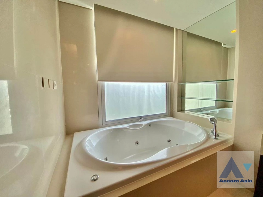 24  4 br Condominium For Rent in Ploenchit ,Bangkok BTS Chitlom at The Park Chidlom 13002127