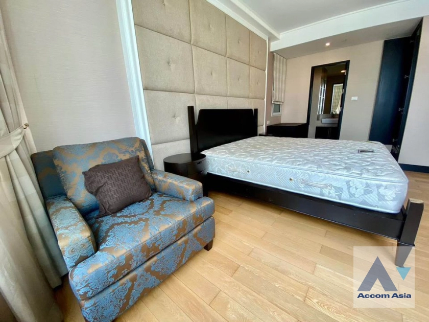 26  4 br Condominium For Rent in Ploenchit ,Bangkok BTS Chitlom at The Park Chidlom 13002127