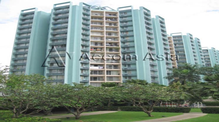 unit 4 Bedrooms  Apartment For Rent in Sathorn, Bangkok  near BRT Thanon Chan (13002129)