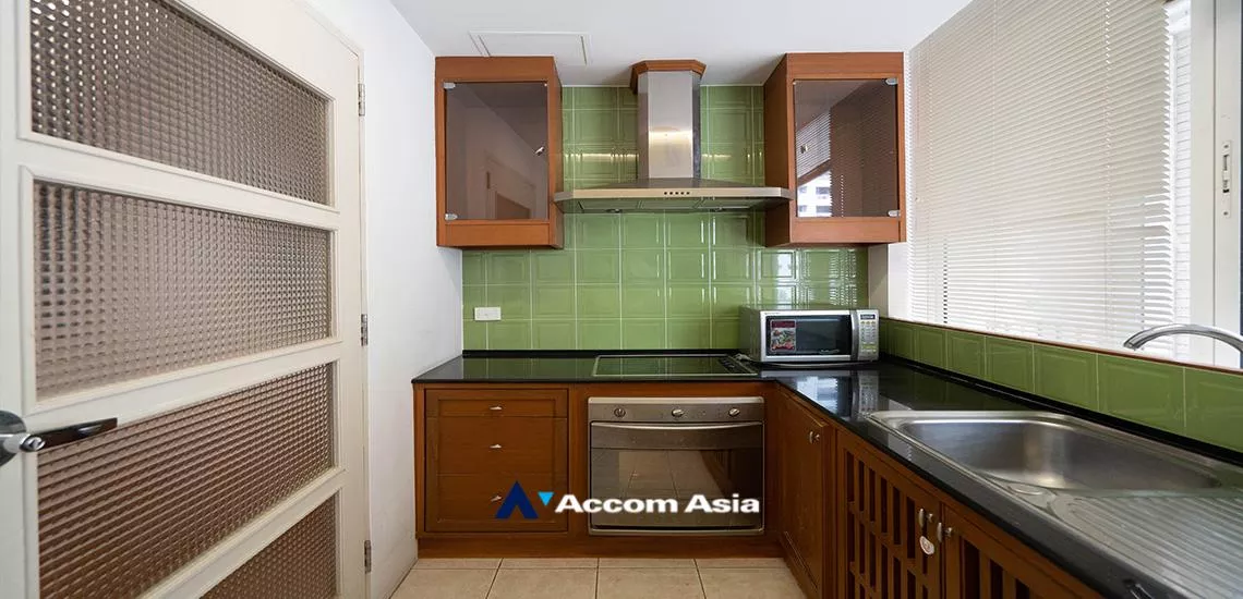4  2 br Condominium For Rent in Ploenchit ,Bangkok BTS Chitlom at Langsuan Ville 13002134