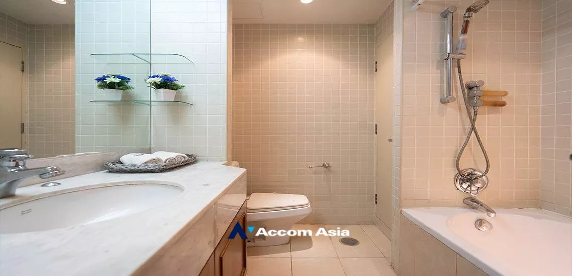 10  2 br Condominium For Rent in Ploenchit ,Bangkok BTS Chitlom at Langsuan Ville 13002134