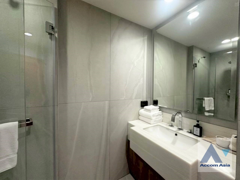 17  3 br Apartment for rent and sale in Sukhumvit ,Bangkok BTS Phrom Phong at Apartment with Top Facilities, Close to Emshere 13002147
