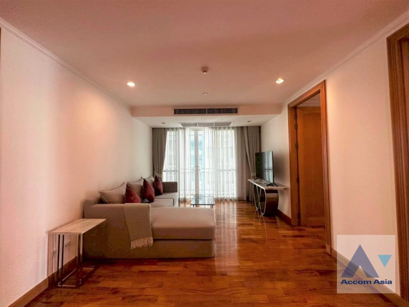 Newly renovated, Pet friendly |  Apartment with Top Facilities, Close to Emshere Apartment  3 Bedroom for Sale & Rent BTS Phrom Phong in Sukhumvit Bangkok
