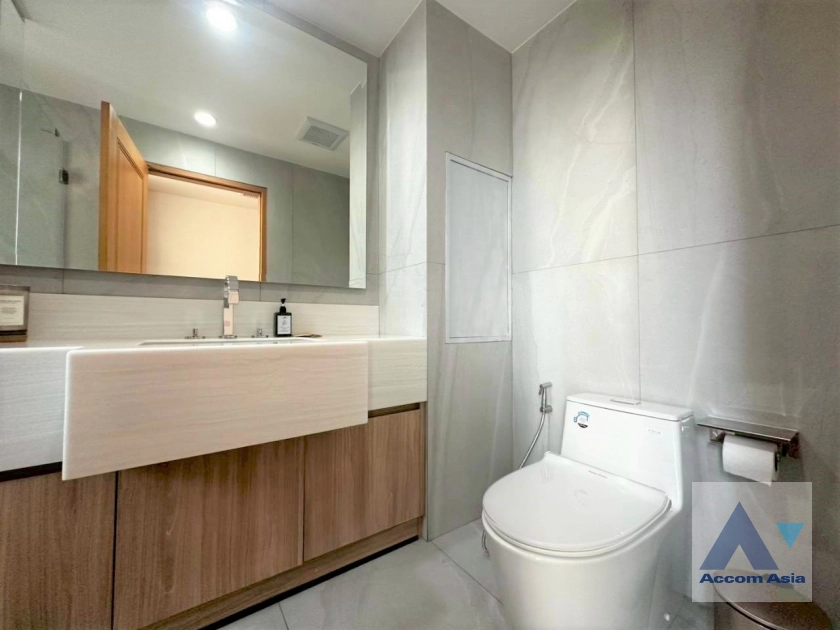 19  3 br Apartment for rent and sale in Sukhumvit ,Bangkok BTS Phrom Phong at Apartment with Top Facilities, Close to Emshere 13002147